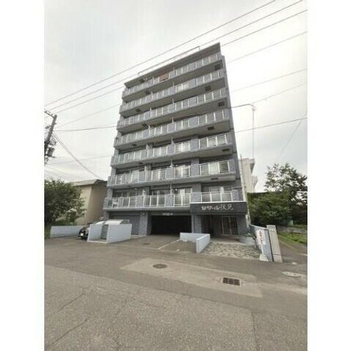 セザール伏見の外観