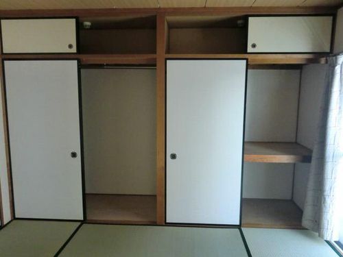 アベニュービルの内装