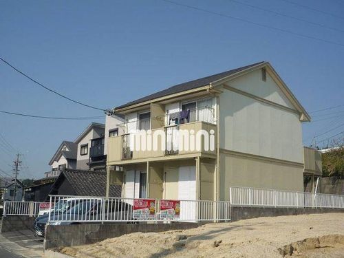 ジュネス向イ山の外観