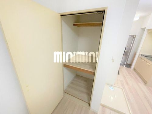 ジュネス向イ山の内装