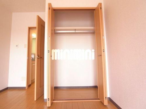 A・City法連町の内装