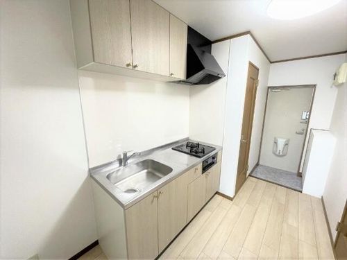 コーポアニヴェルセルのキッチン