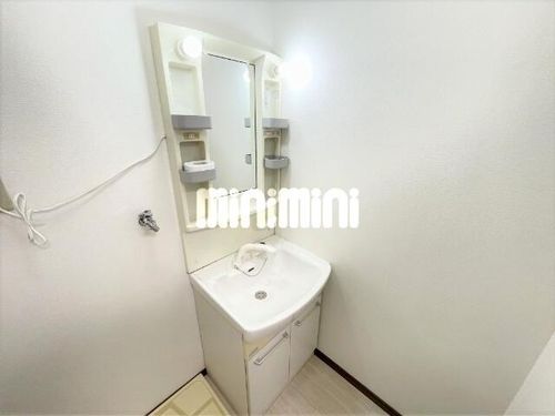 コーポアニヴェルセルの内装