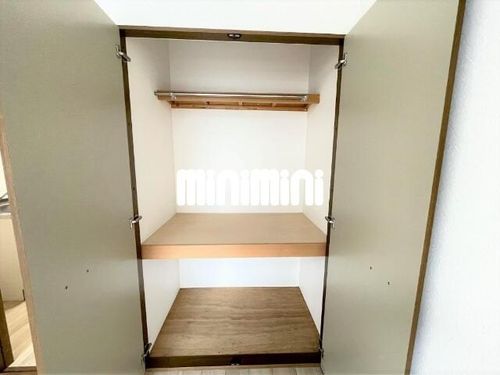 コーポアニヴェルセルの内装