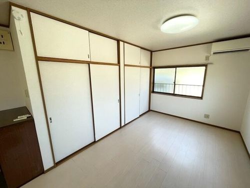 杉花コーポの居間