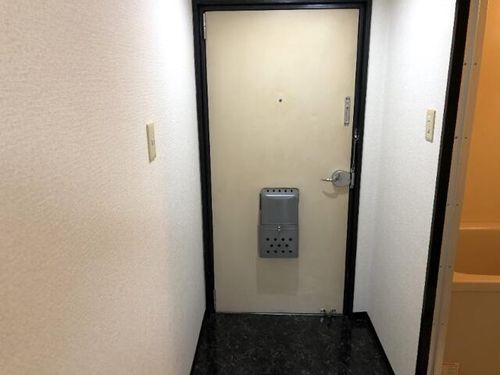 コスモレジデンス玉出の玄関