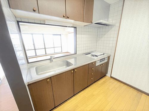 グランプラス西島のキッチン