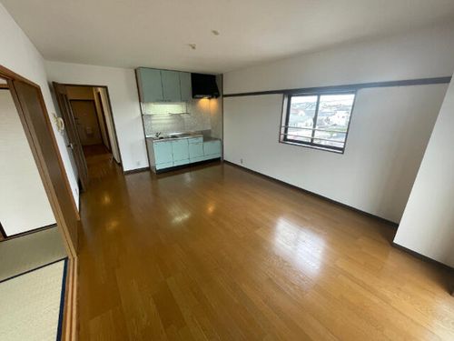 ヨネックスマンションの居間