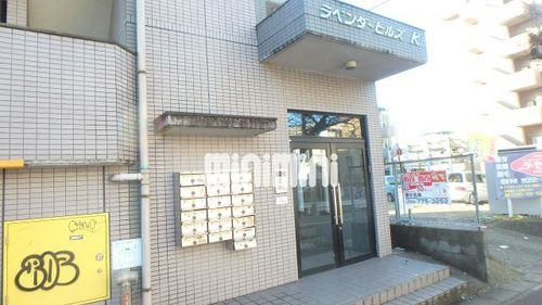 ラベンダーヒルズ・Kの玄関