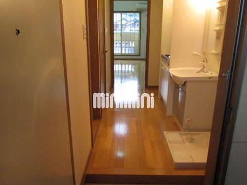 アンベリール美合の玄関