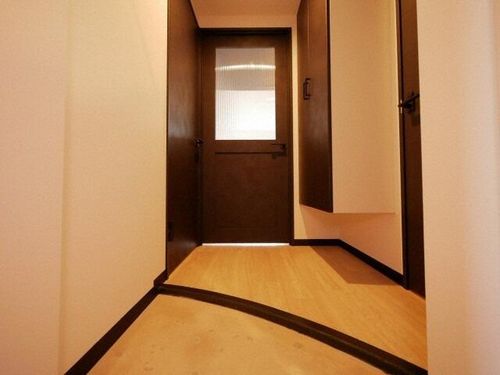 RESIDENCE SAPPORO T9301の玄関