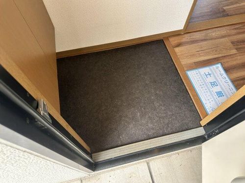 兵庫県姫路市網干区和久(アパート)の賃貸物件の玄関