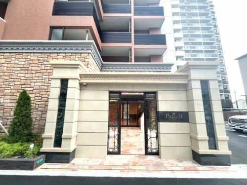 プレジオ森之宮の玄関