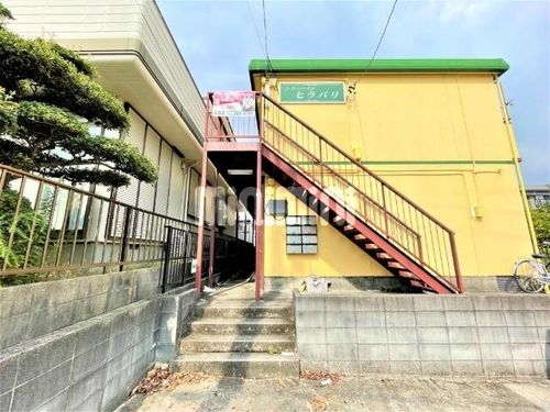 シティハイム平針の玄関
