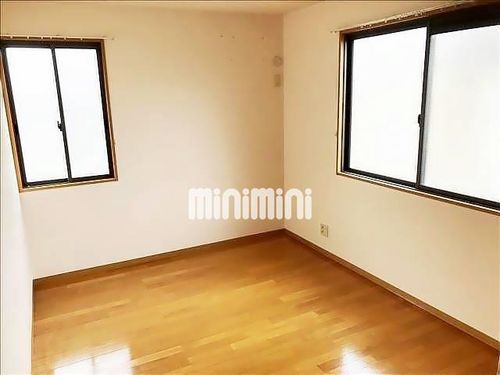 パルティーレ野並の居間