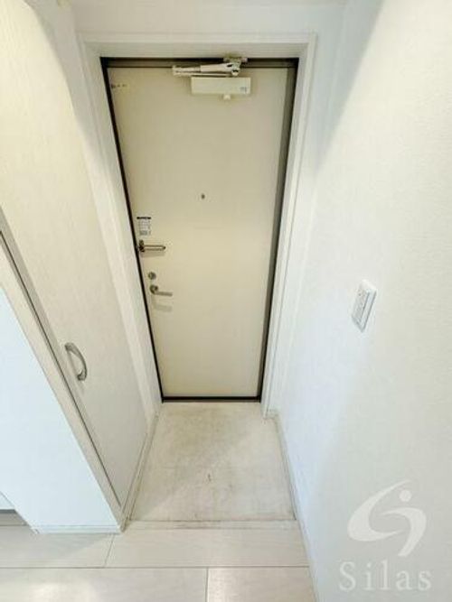 兵庫県明石市大観町(アパート)の賃貸物件の玄関