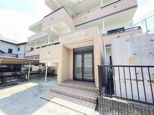 ニューリバーⅡの玄関