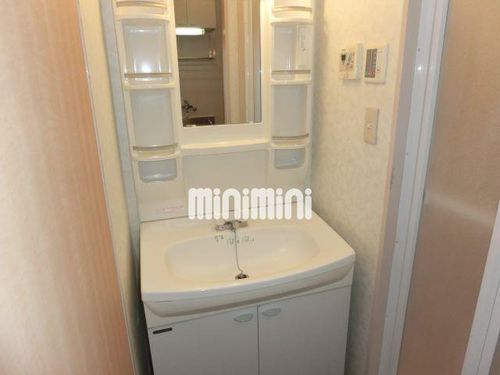 ハイツイーストリバーパインの内装