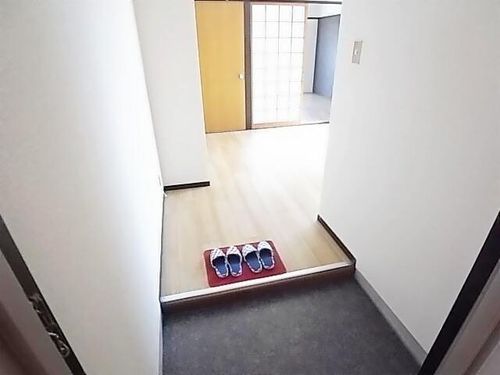 吉田マンションの玄関