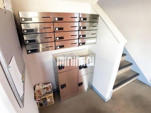 エステート小島の玄関