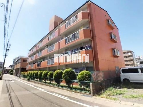 エステート小島の外観