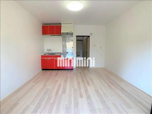 リヴェール大島の居間