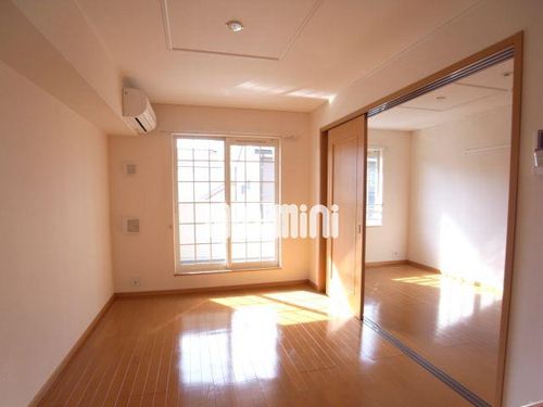 ディレクシオン・アノの居間