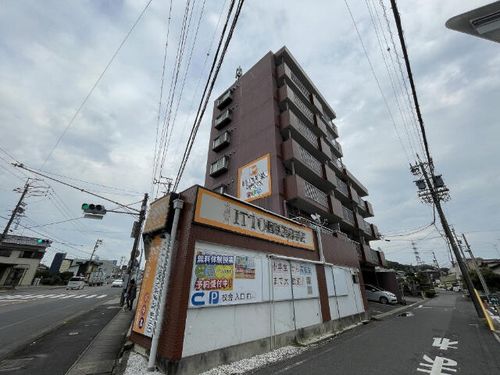レスポアールEAST21thの外観
