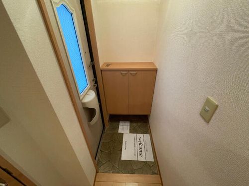 レクサスB棟の玄関