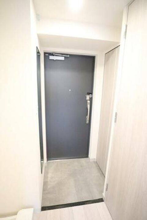 アドバンス神戸パーチェの玄関