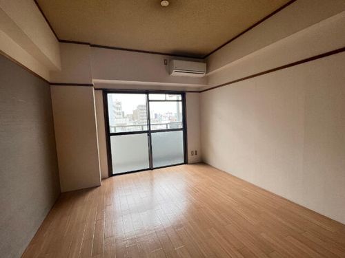 WELL BEING大須の居間