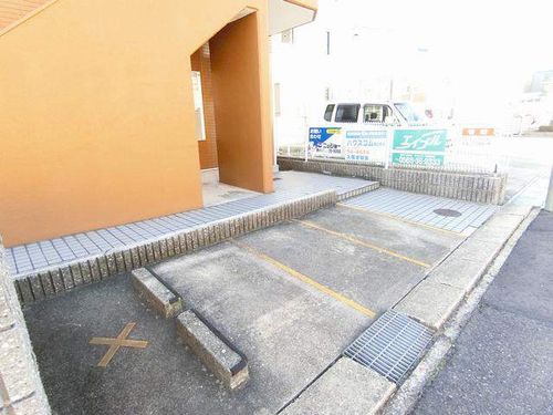ハイライフ旭の玄関