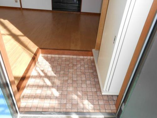 コスモハイツの玄関