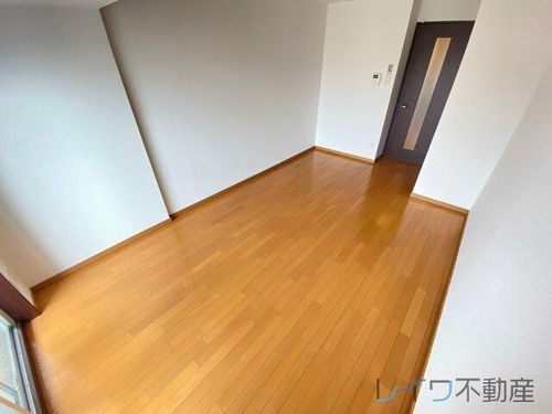 ディナスティ玉造の内装