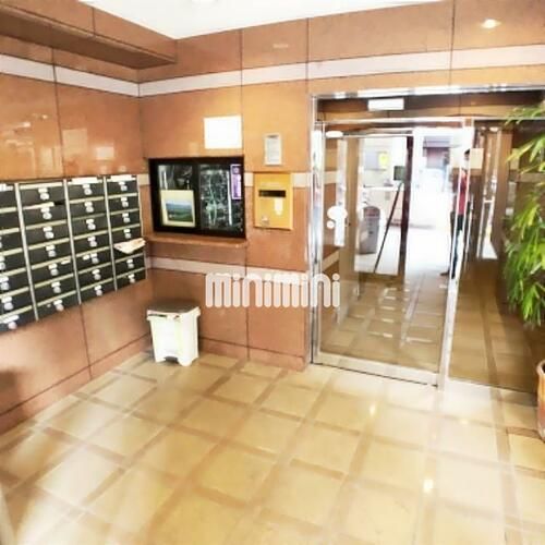 アメニティ泉の玄関