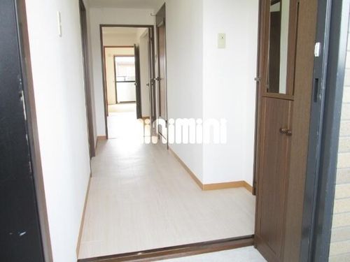 ピアシティ城南の玄関