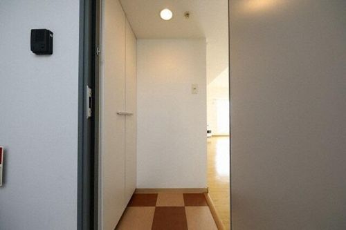 北海道札幌市中央区南六条西2丁目(マンション)の賃貸物件の玄関