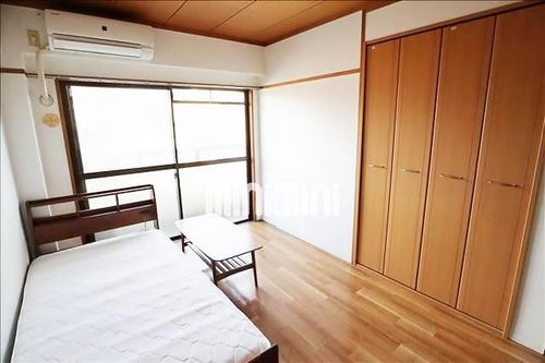 第10プロスパー城山の居間