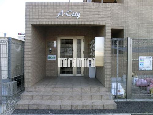 A・City今本町Ⅱの玄関