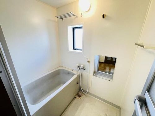 グリーンパーク藤塚A棟の風呂