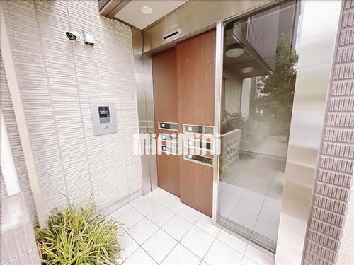 レフィシアの玄関