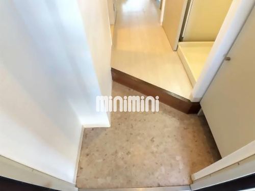 HAST鶴舞ビルの玄関