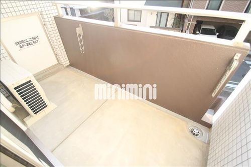 アレーヌコート金山の内装