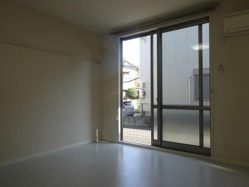 プランドール梅ヶ坪の居間