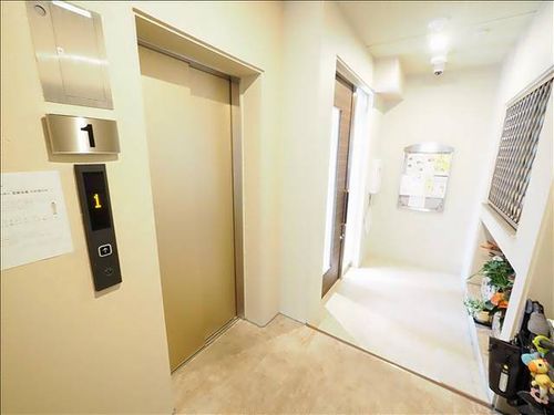 サンマリアージュの玄関