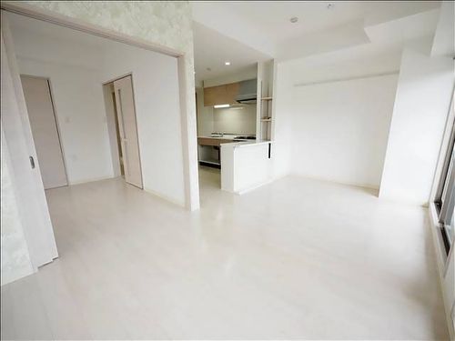 サンマリアージュの居間