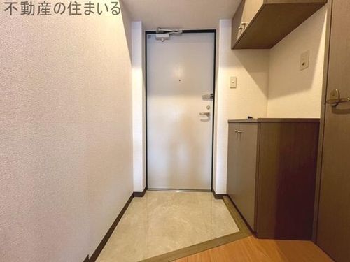 ハイツサンの玄関