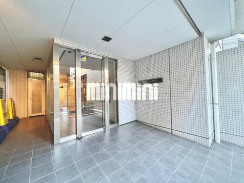 ミュプレ矢場町の玄関