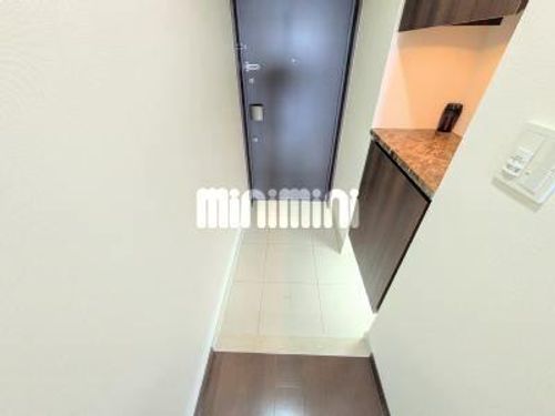 ドゥーエ大須の玄関