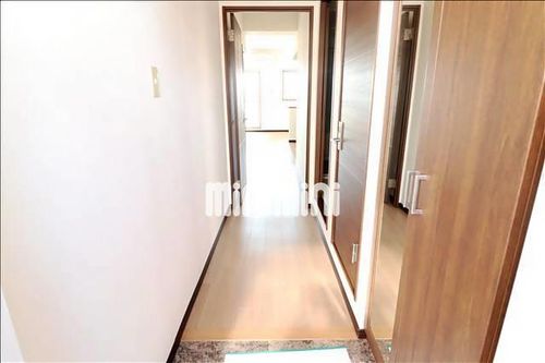 ロイヤル覚王山の玄関